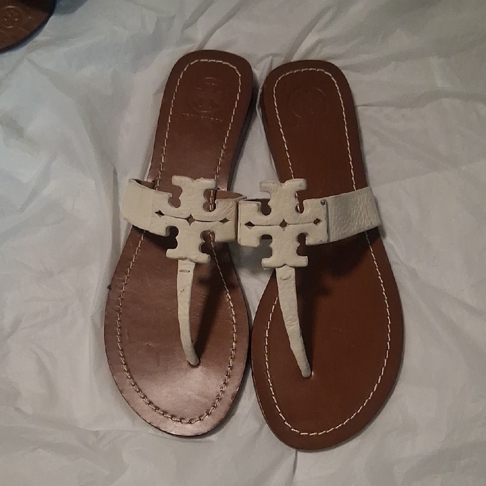 Tory Burch White Logo Thong Sandals on Brown Footbed